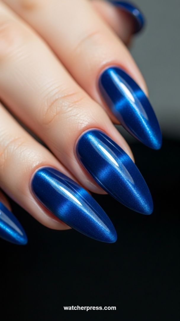 Intense Sapphire Gaze: The Deep Cobalt Cat Eye Finish