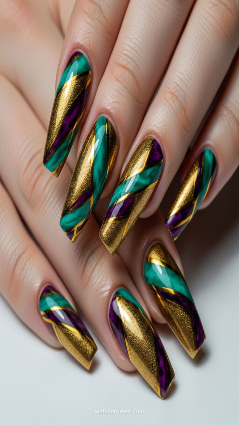 13. Opulent Metallic Swirl Stripes