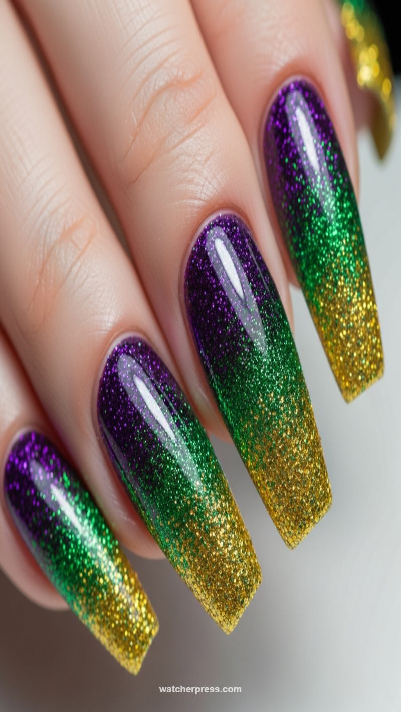 14. Mardi Gras Glitter Transition Manicure