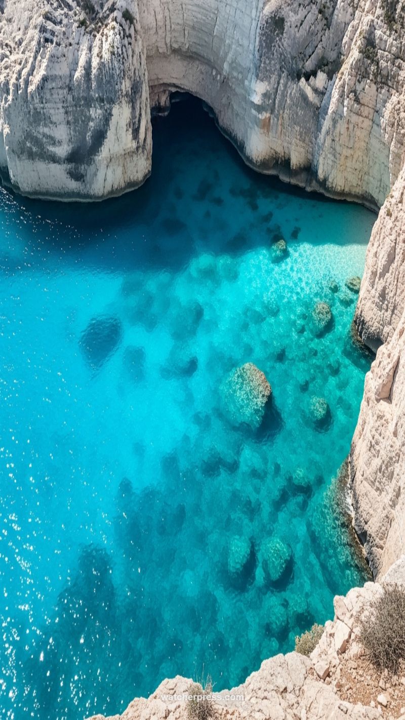 Azure Depths: The Ultimate Escape to Clarity