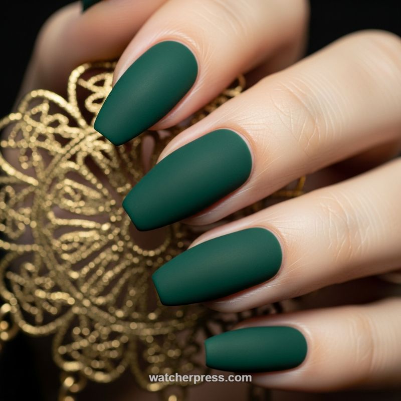 Deep Forest Green: The Ultimate Velvet Matte Manicure