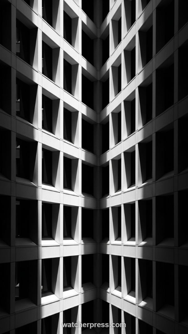 The Power of Contrast: Using Directional Light to Define Geometry in Low-Light Architecture